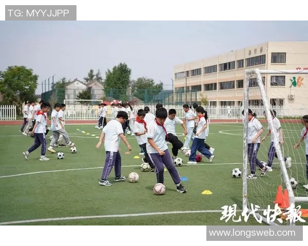澳洲年轻小将崭露头角足球明星之路的奋斗与梦想
