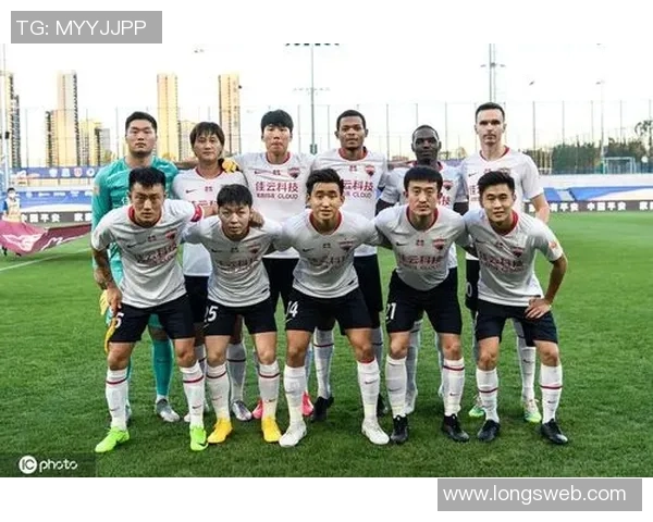 深圳篮球队阵地战体系解析与战术应用探讨