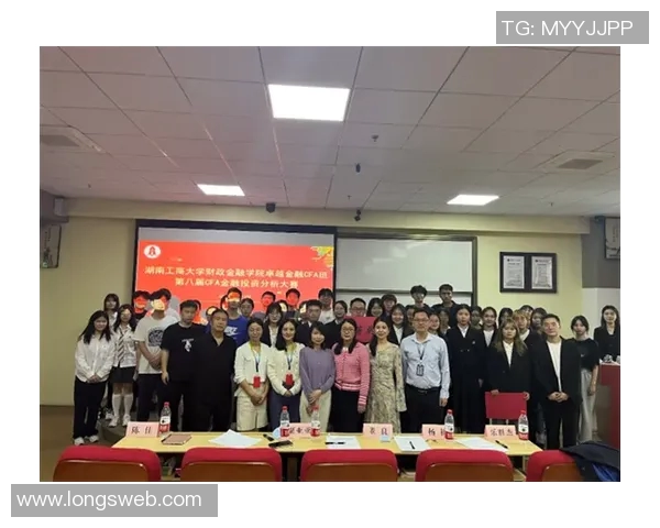 武汉羽毛球队在城市联赛中的团队协作表现分析与点评 武汉羽毛球队在城市联赛中的团队协作表现分析与点评