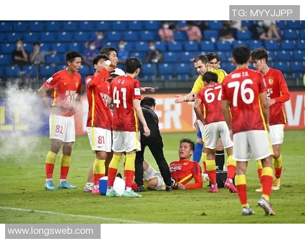 广州足球队在足球速度排行榜中荣登第五名展现出强劲实力与潜力 广州足球队在足球速度排行榜中荣登第五名展现出强劲实力与潜力